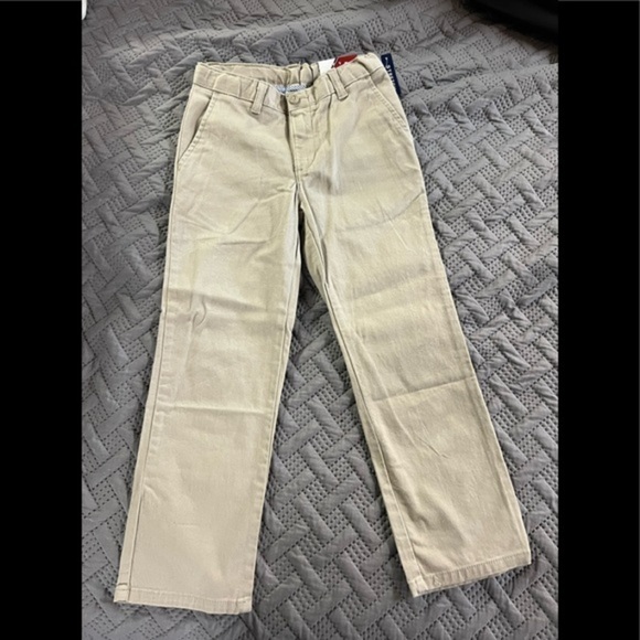 Izod Other - Izod Stretch Khaki Pants
